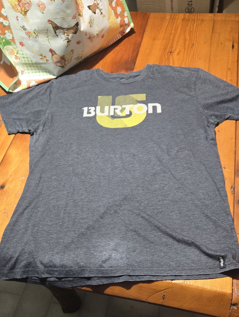 Burton Gray Short-Sleeve Tee with Yellow Logo Sz Xl Slim